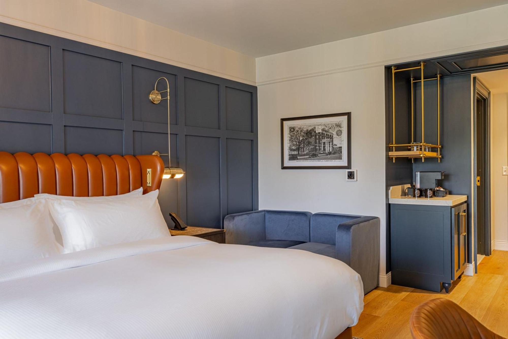 The Publisher, Downtown Fredericksburg, A Tribute Portfolio Hotel エクステリア 写真